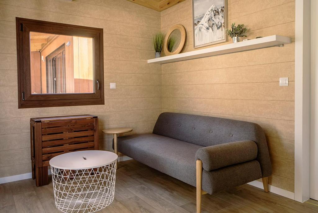 El Arrebol Comfort Camp Jaca Eksteriør billede